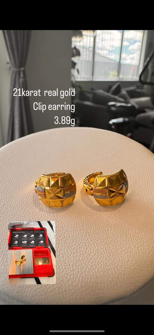 Clip earring